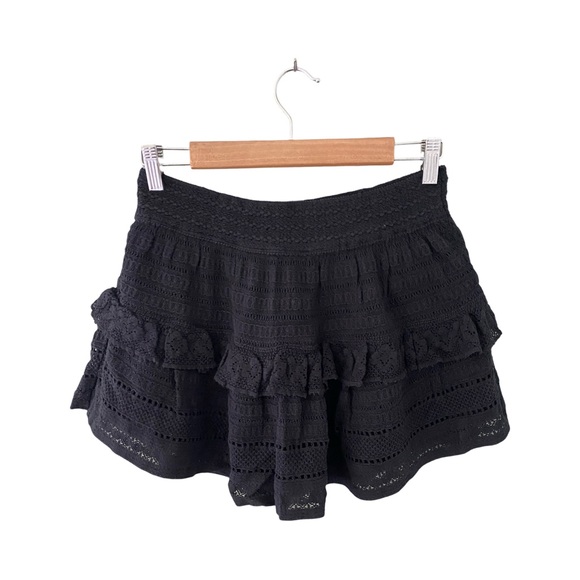 aerie Dresses & Skirts - Aerie Black Textured Lace Ruffle Mini Skirt NWT Size M